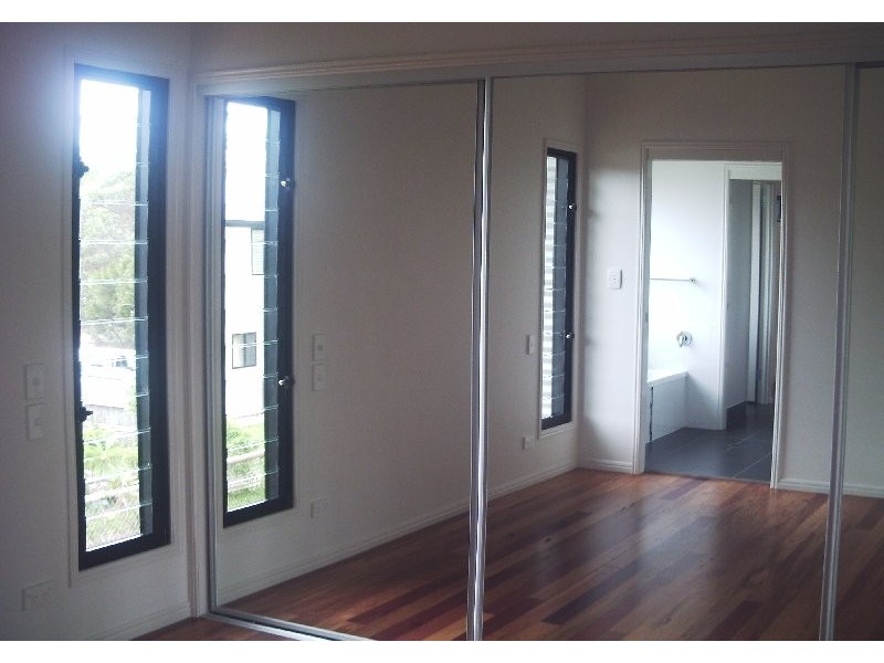 29 Eastern Rd, Macleay Island QLD 4184