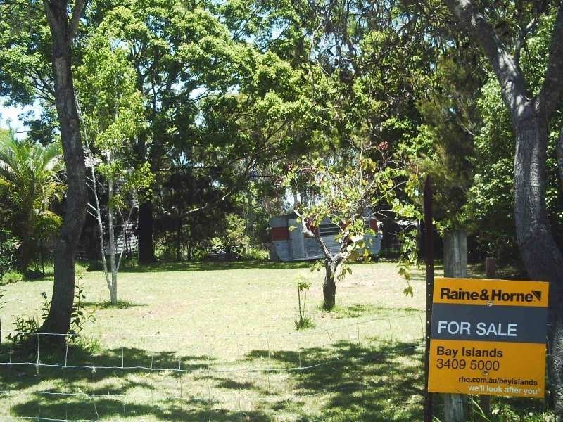 5 Heath Street, Macleay Island QLD 4184