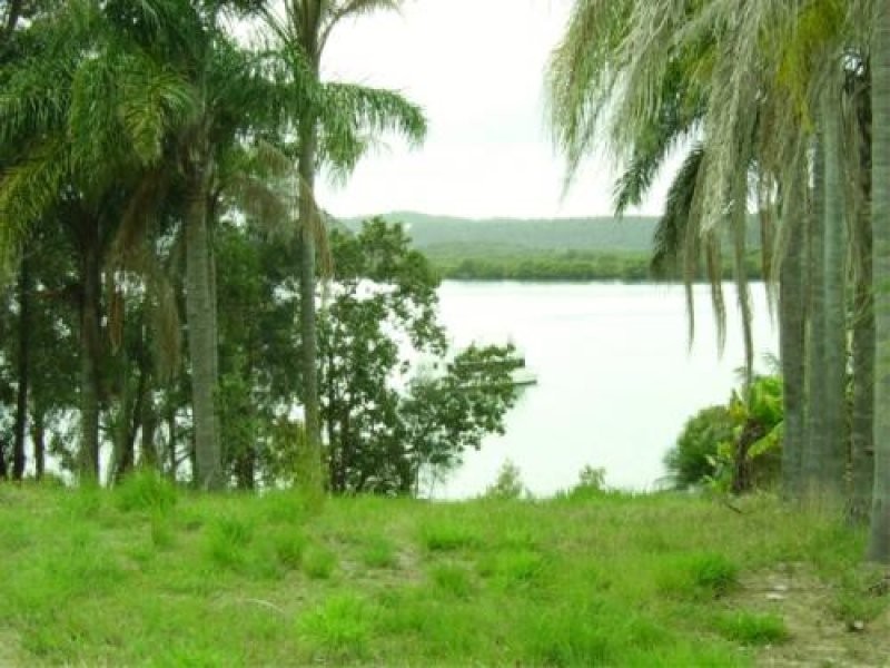 6 Schooner Street, Russell Island QLD 4184