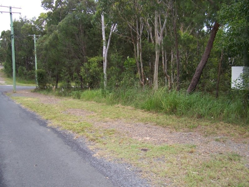 13 Oomool Street, Macleay Island QLD 4184