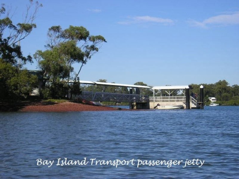 74 Lucas Drive, Lamb Island QLD 4184