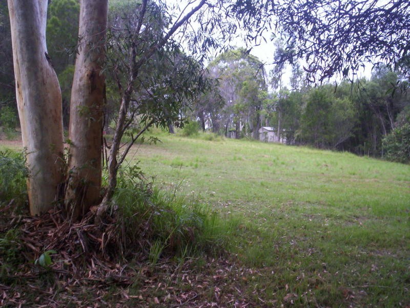 136 High Central Road, Macleay Island QLD 4184
