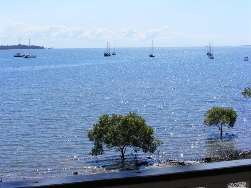 26 KIM CRESCENT, Macleay Island QLD 4184