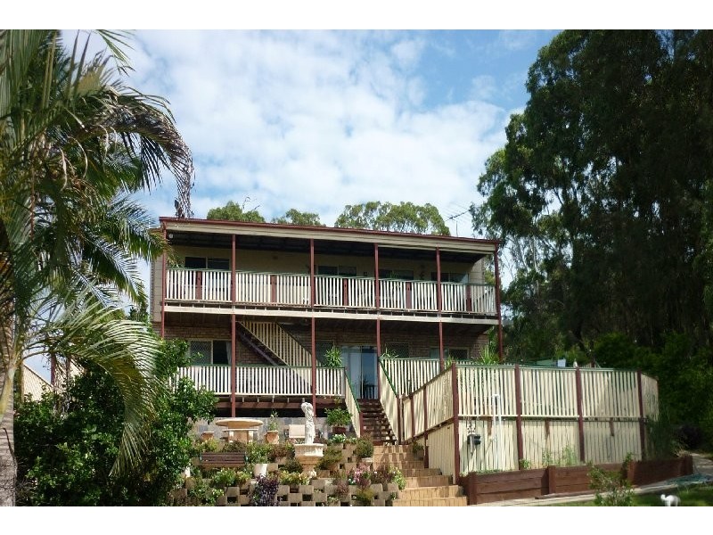 73 Beelong St, Macleay Island QLD 4184