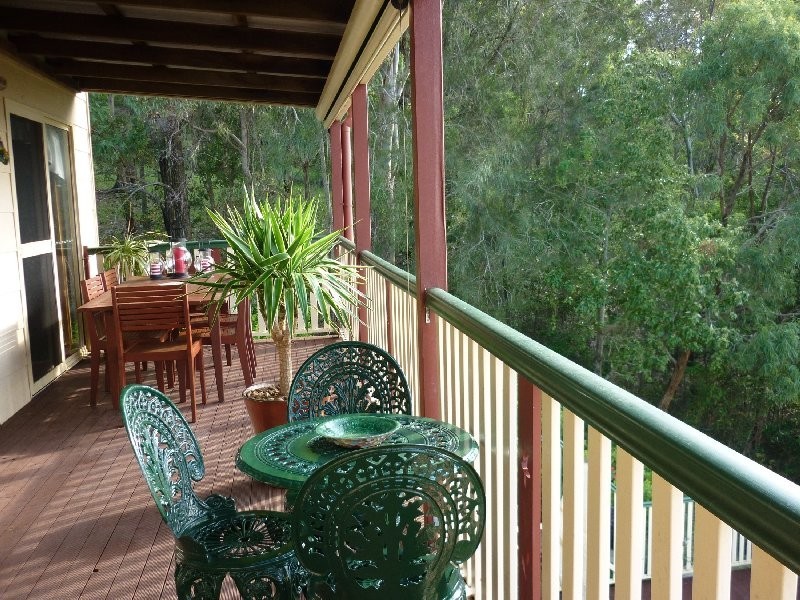 73 Beelong St, Macleay Island QLD 4184