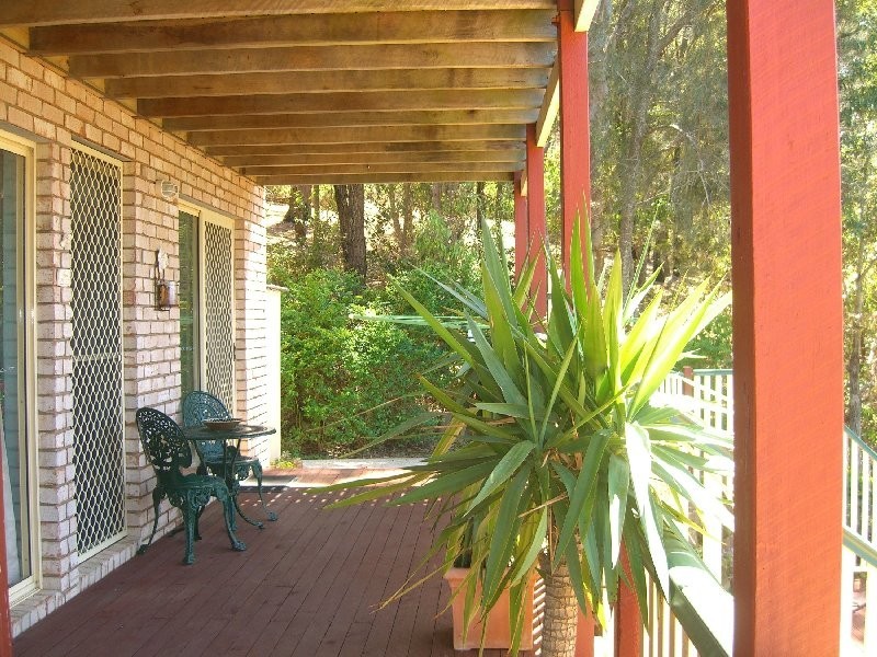 73 Beelong St, Macleay Island QLD 4184