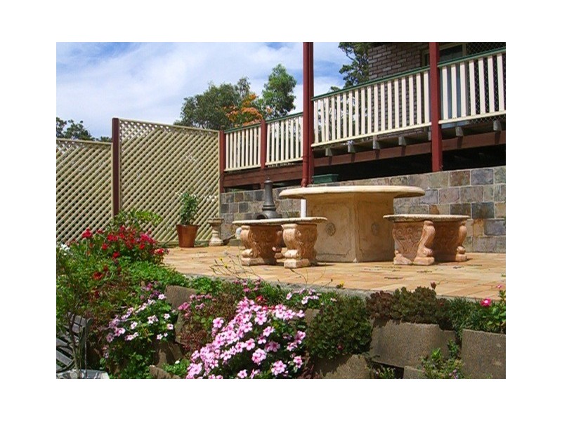 73 Beelong St, Macleay Island QLD 4184