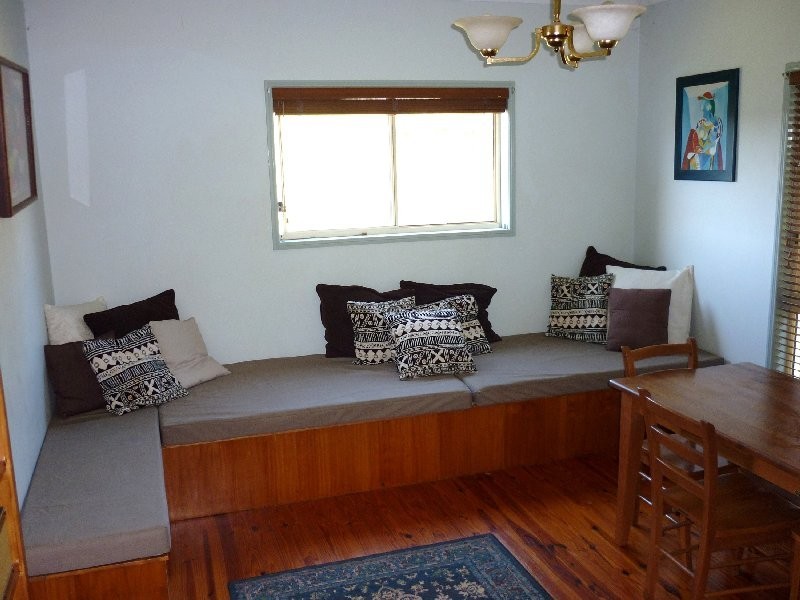 73 Beelong St, Macleay Island QLD 4184