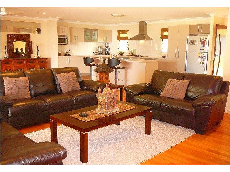 40 Mango Cresent, Macleay Island QLD 4184