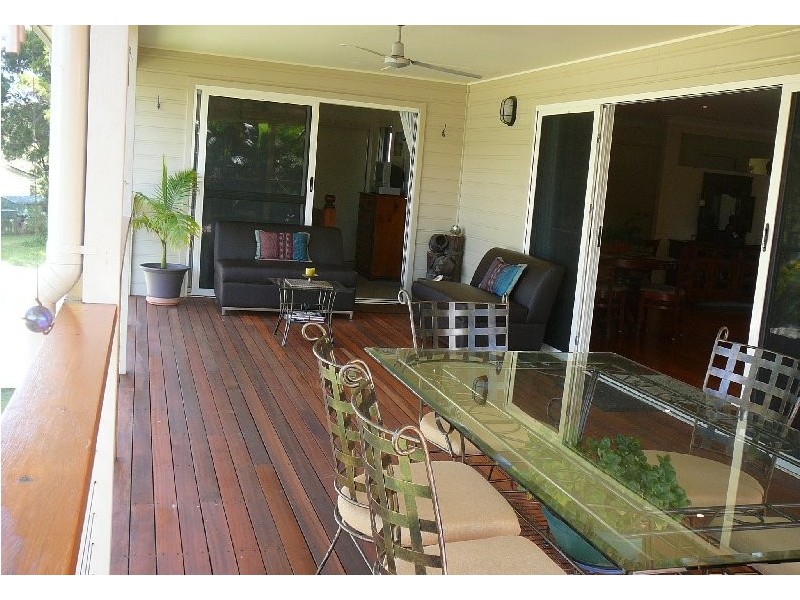 40 Mango Cresent, Macleay Island QLD 4184