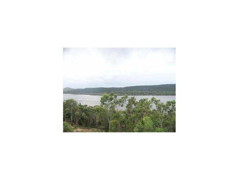 121 WAHINE DRIVE, Russell Island QLD 4184