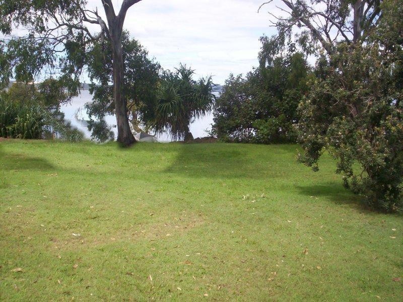 14 Coorong Street, Macleay Island QLD 4184