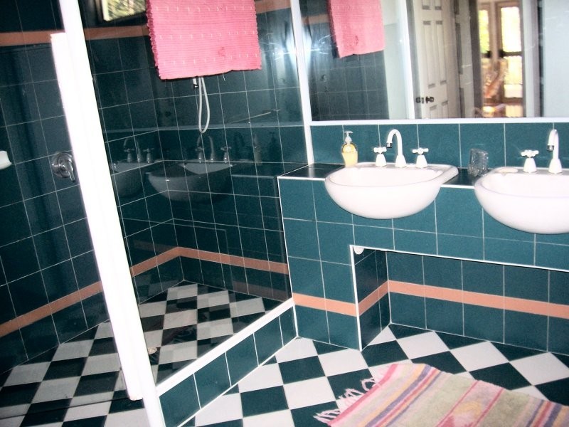 8 Kalara St, Macleay Island QLD 4184