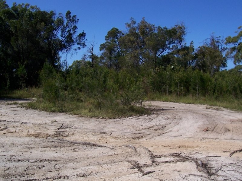 24-26 Wake Street, Macleay Island QLD 4184