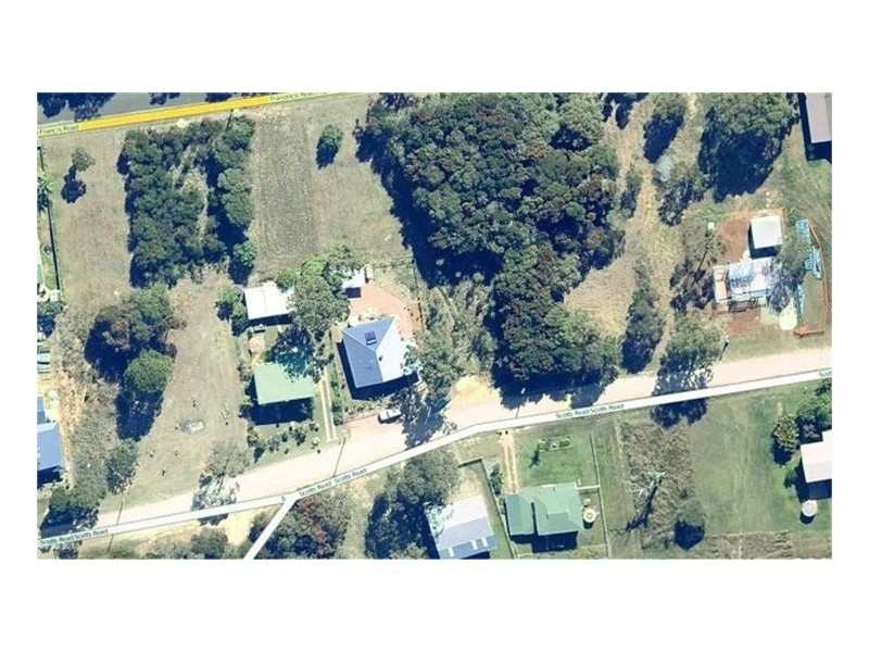 57 Scotts Road, Macleay Island QLD 4184