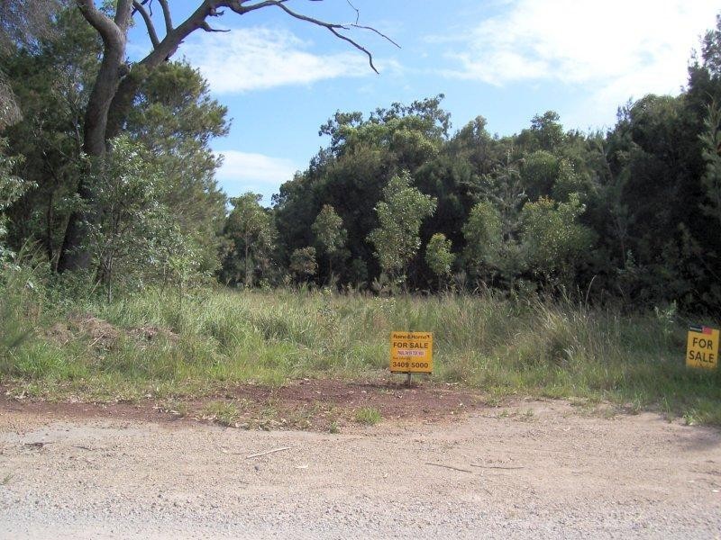 57 Scotts Road, Macleay Island QLD 4184