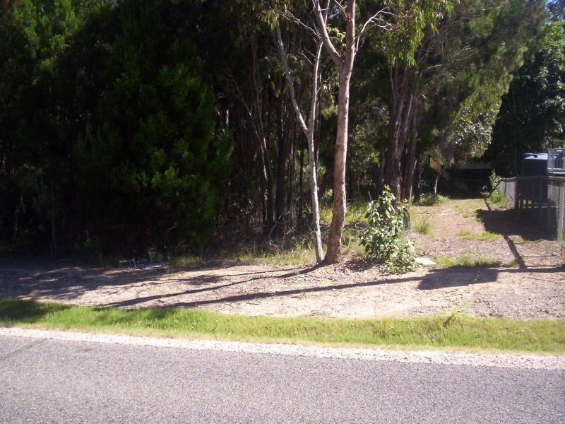 9 Pelican Street, Macleay Island QLD 4184