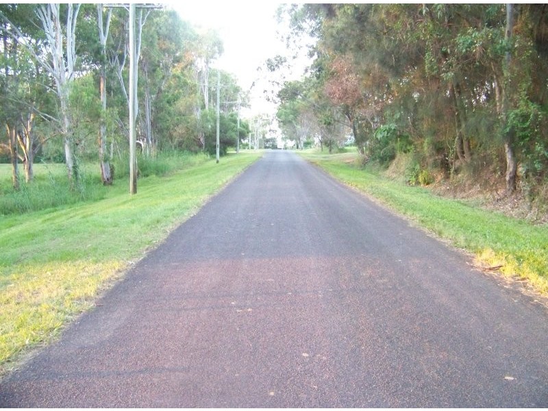 174 Lucas Dr, Lamb Island QLD 4184