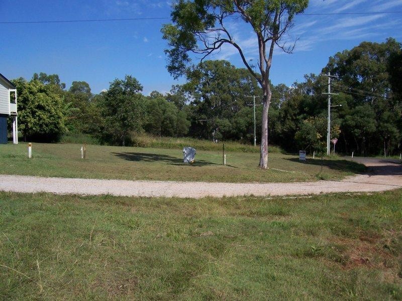 25 Blue Waters Crescent, Macleay Island QLD 4184