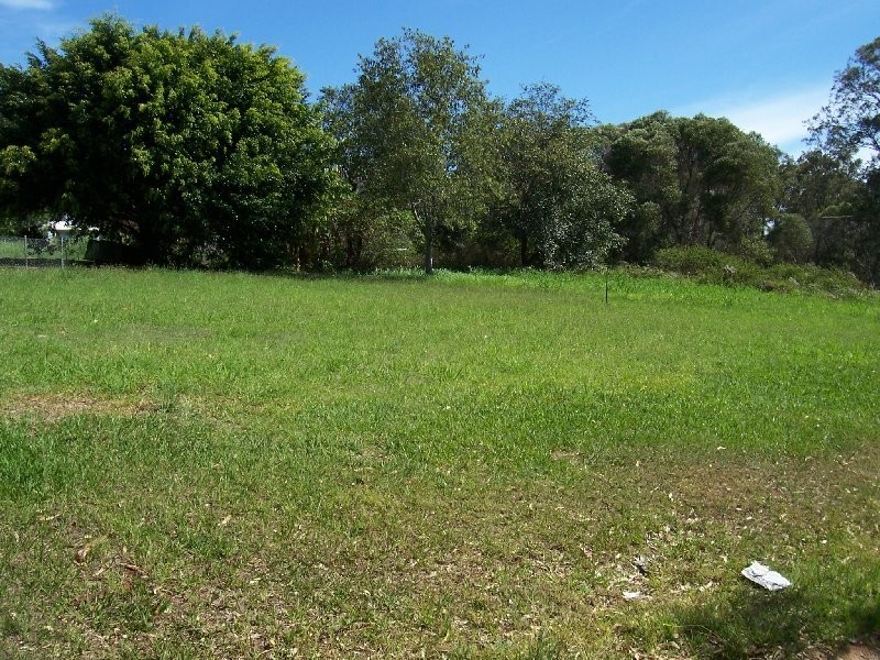 25 Blue Waters Crescent, Macleay Island QLD 4184