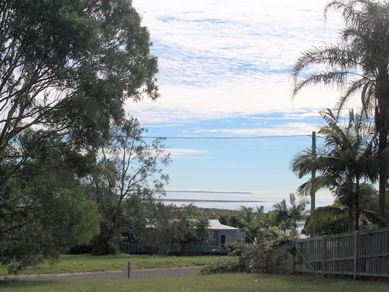 4 Wobur Street, Lamb Island QLD 4184