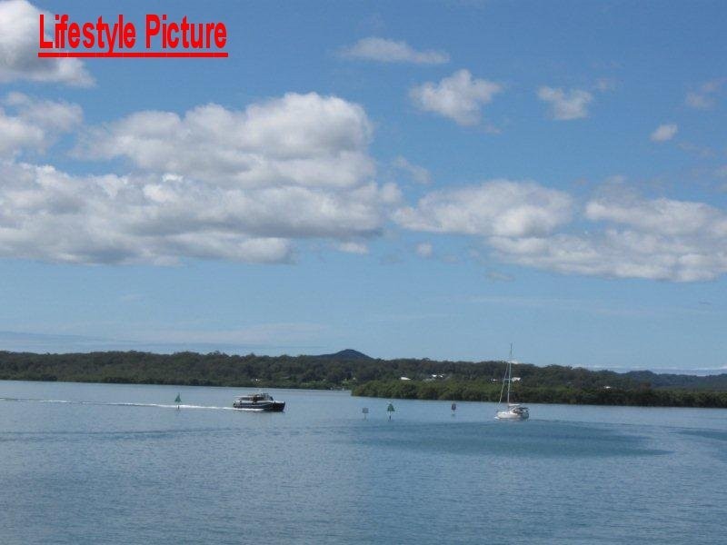 13 EASTBOURNE TCE, Macleay Island QLD 4184