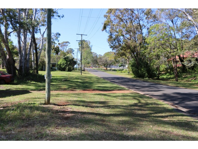 1 Scarborough Terrace, Macleay Island QLD 4184