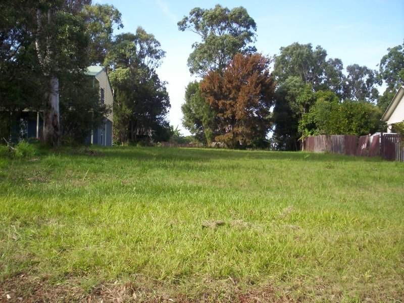 50 High Central Road, Macleay Island QLD 4184