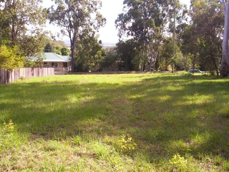 50 High Central Road, Macleay Island QLD 4184