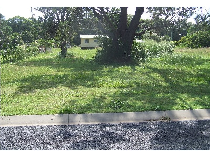 5 Jan Street, Macleay Island QLD 4184