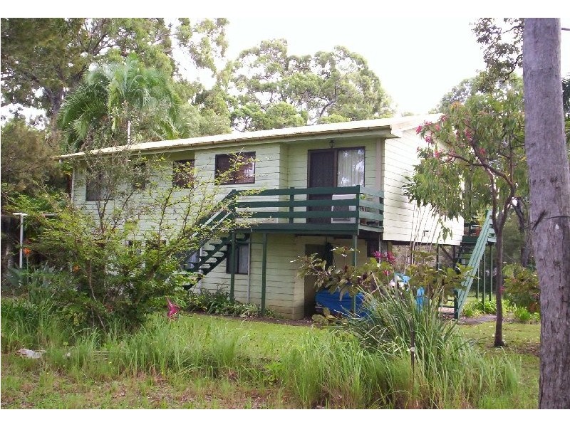 4 DOUBLE BAY STREET, Macleay Island QLD 4184
