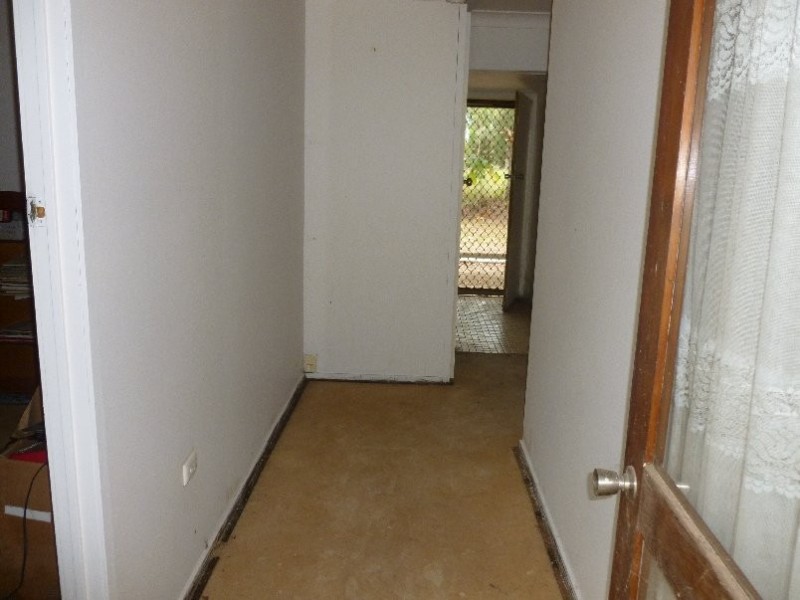 4 DOUBLE BAY STREET, Macleay Island QLD 4184