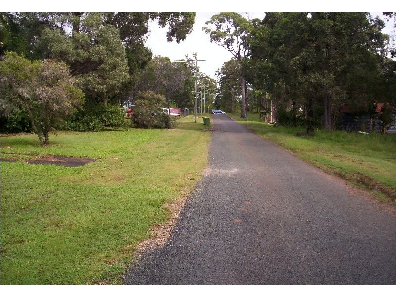 4 DOUBLE BAY STREET, Macleay Island QLD 4184