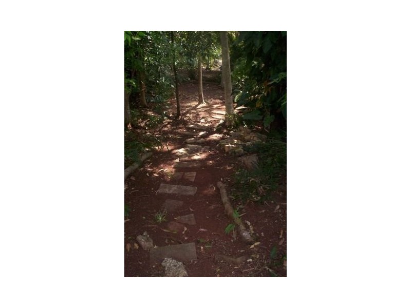 6-10 Con St, Macleay Island QLD 4184