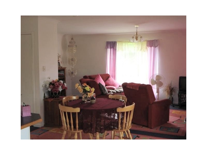 14 MELALUECA dr, Lamb Island QLD 4184