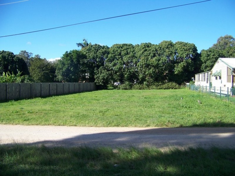 8 Citron Street, Macleay Island QLD 4184