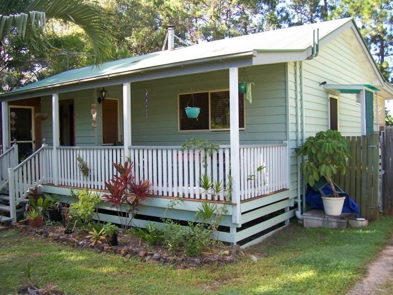 20 Marine St, Macleay Island QLD 4184