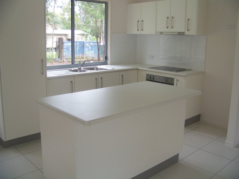 22 Cathy Street, Macleay Island QLD 4184