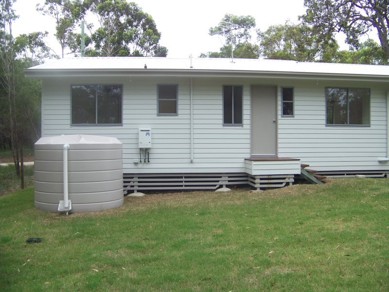 22 Cathy Street, Macleay Island QLD 4184