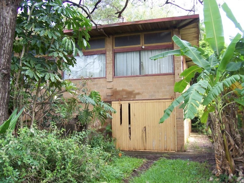 33 Cooee Cres, Macleay Island QLD 4184