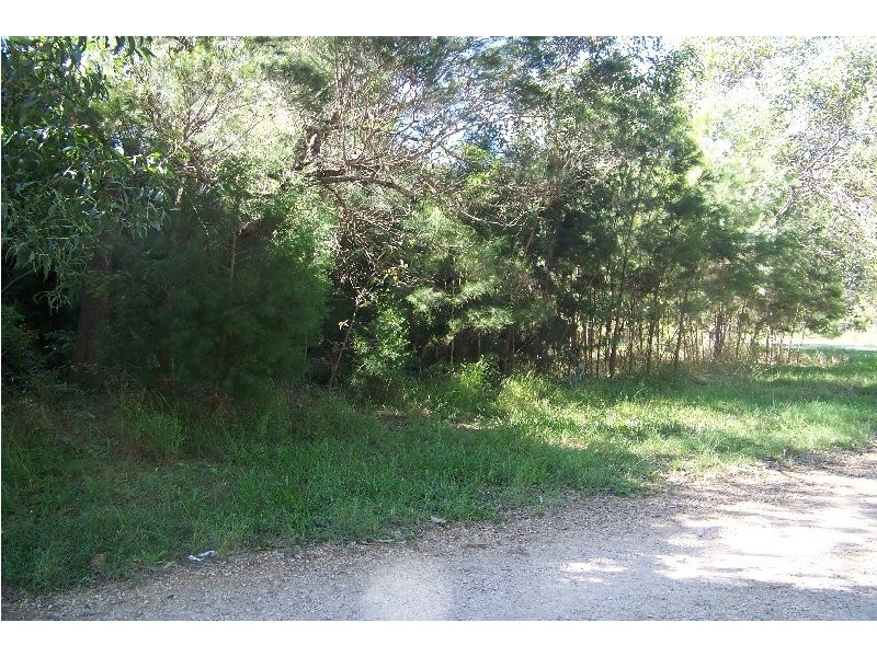 1 Heath Street, Macleay Island QLD 4184
