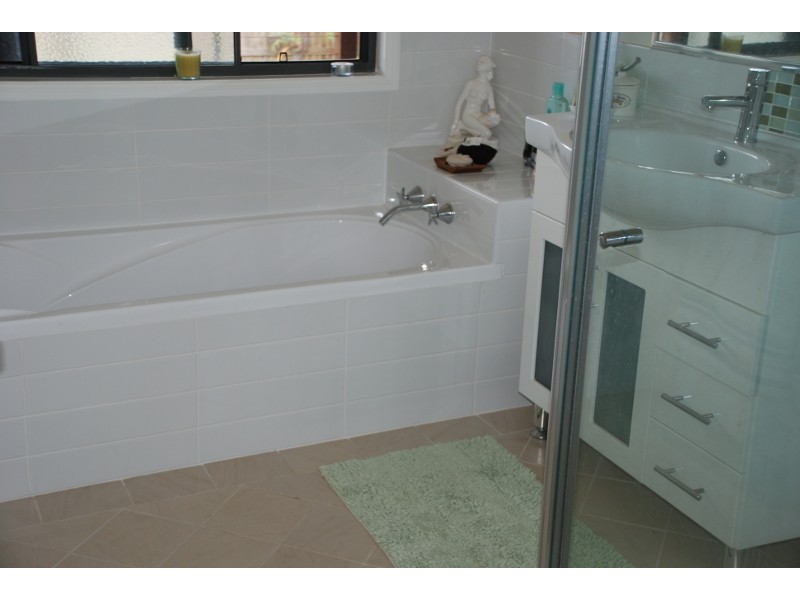 52 BARCELONA TCE, Russell Island QLD 4184