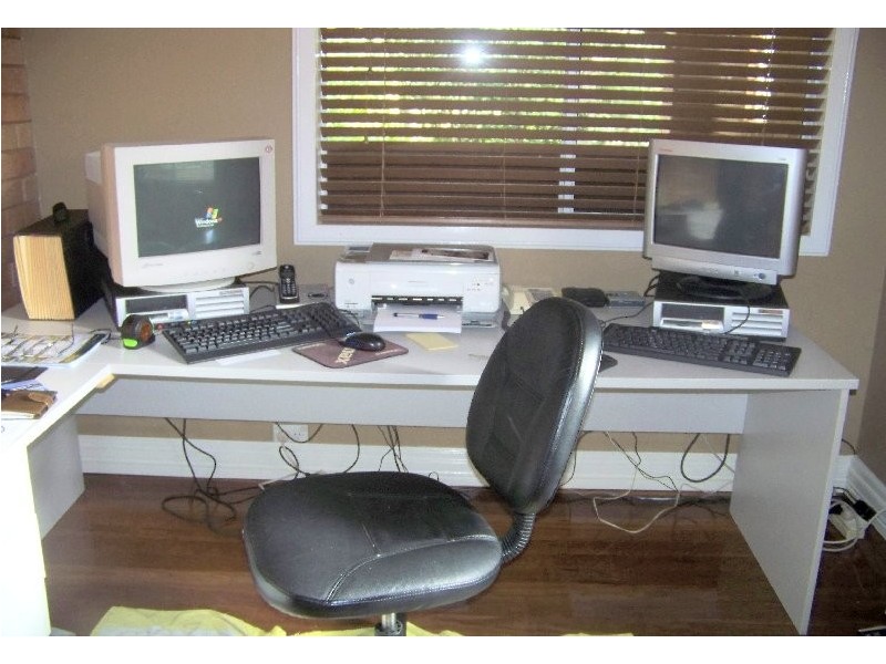 8 Squire Street, Macleay Island QLD 4184