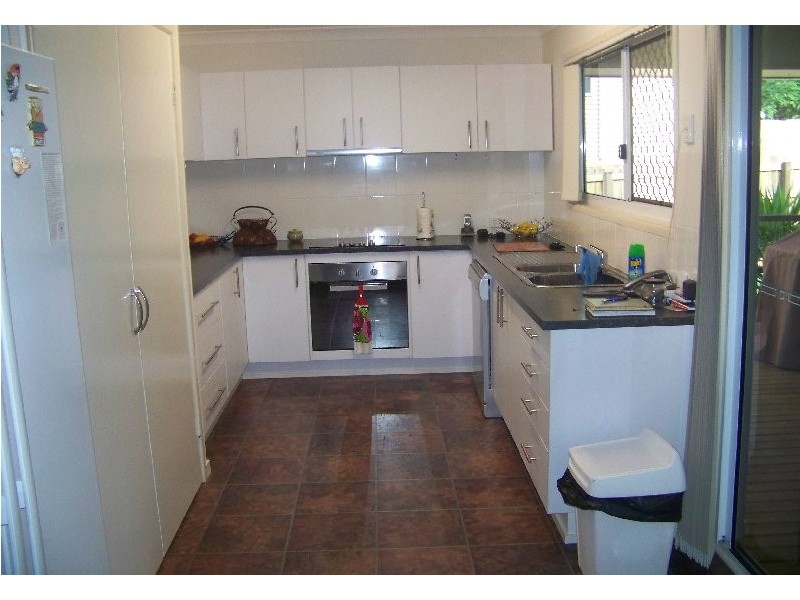 115 High Central Rd, Macleay Island QLD 4184