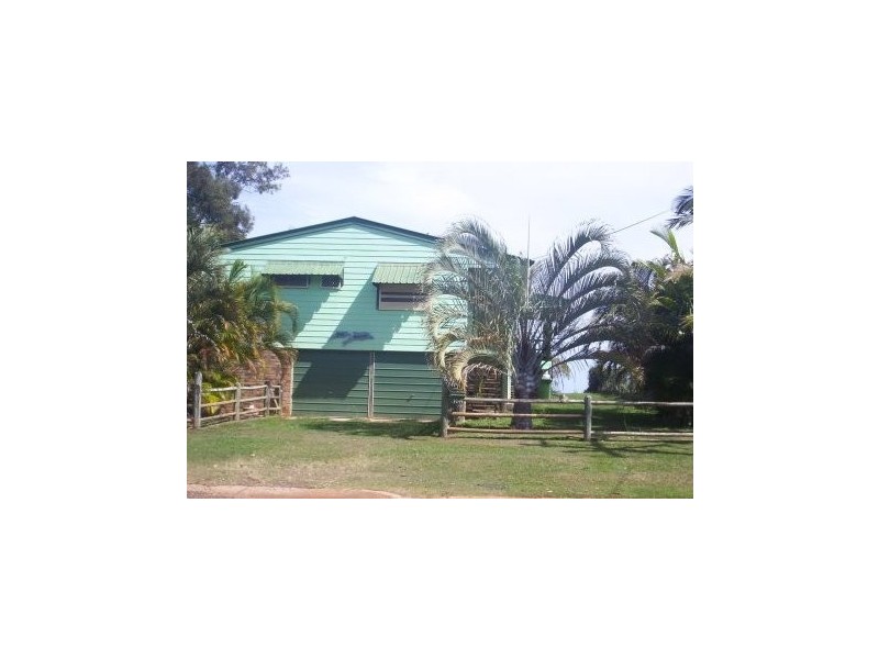 106 Western Rd, Macleay Island QLD 4184