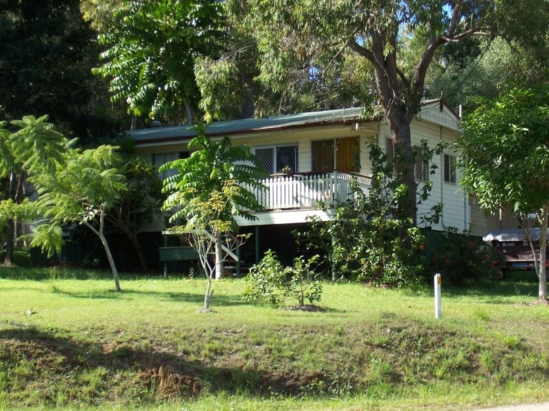 102 KATE ST, Macleay Island QLD 4184