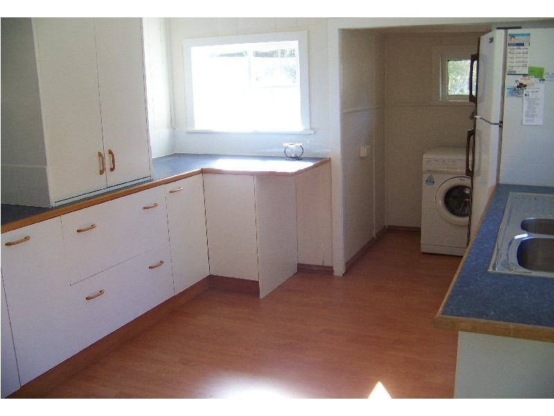 70 High Central Rd, Macleay Island QLD 4184