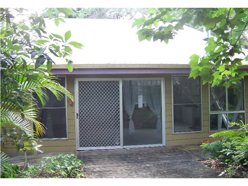 182 Kate Street, Macleay Island QLD 4184