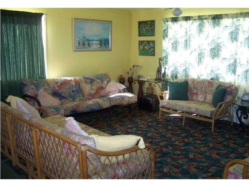 17 Coorong Street, Macleay Island QLD 4184