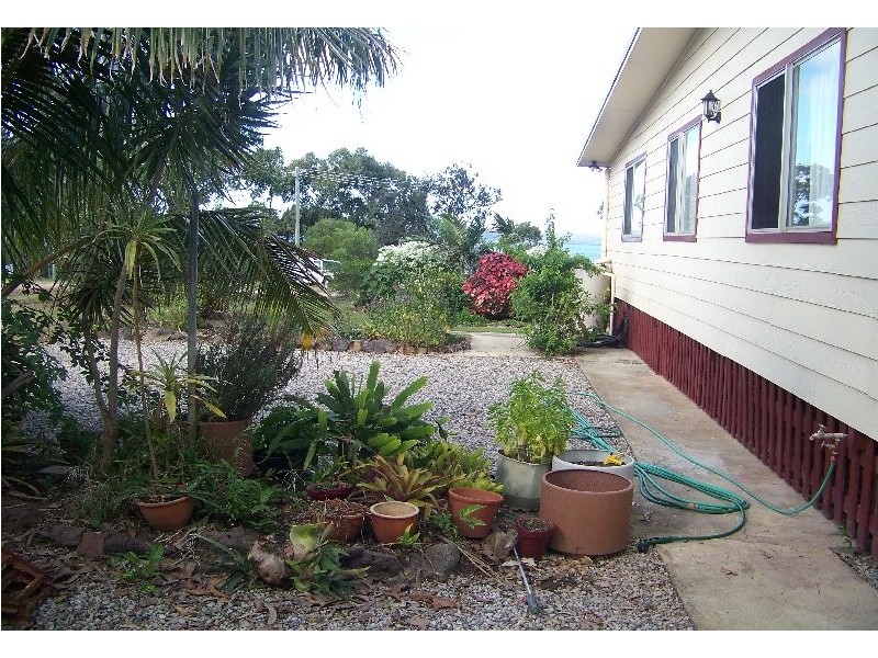 17 Coorong Street, Macleay Island QLD 4184